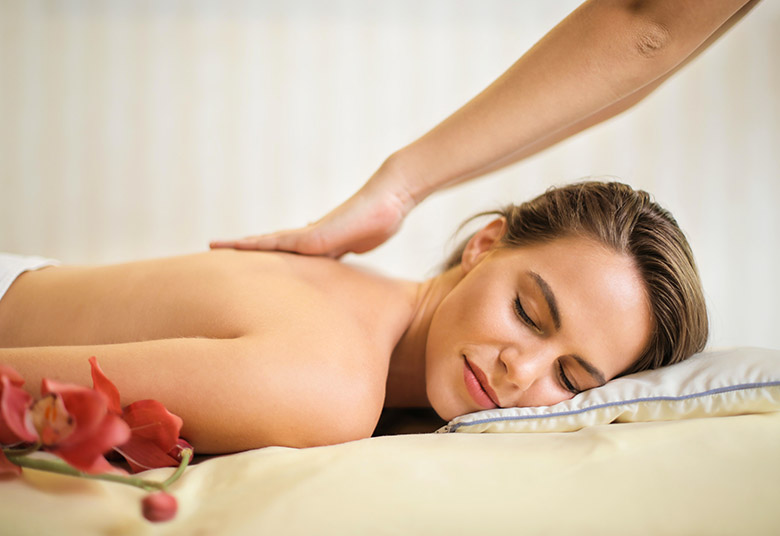 formation massage cap d'adge village naturiste